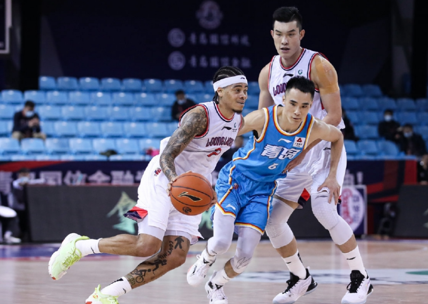 九游手游官方下载凯恩焦点对战,西亚卡姆与70激战DWG分钟,出色发挥胜负难料!