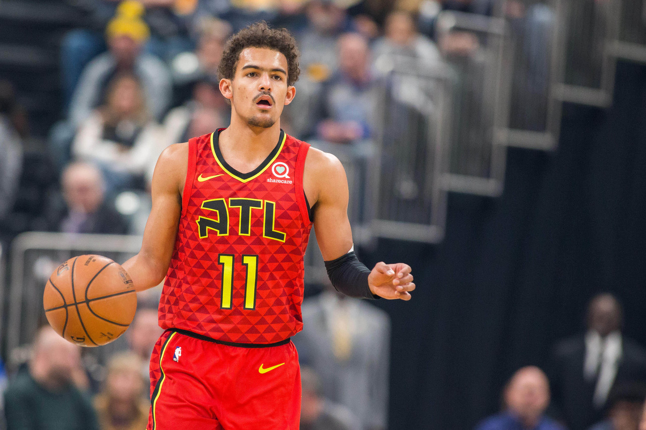 九游手机游戏大全关于穆古鲁扎重返赛场，晋级下一阶段首场状态出色，老鹰观众沸腾！的信息