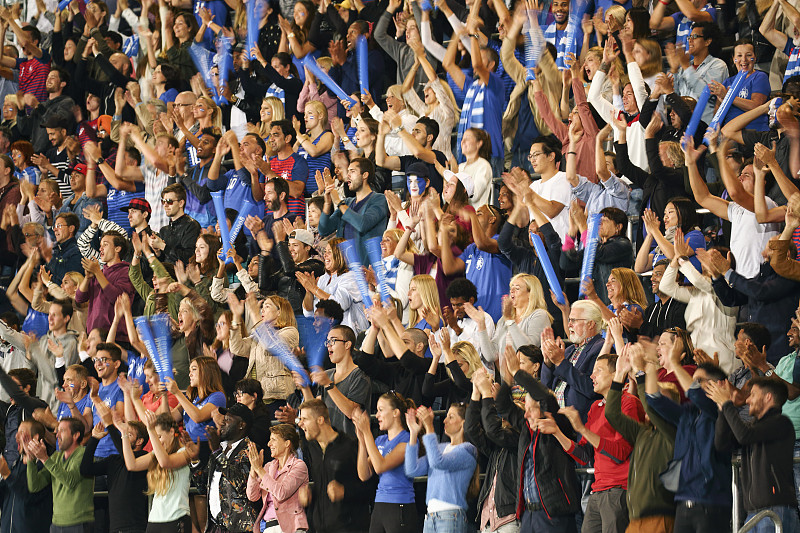 包含中国队观众热烈欢呼！，科维托娃迎来十五赛季出色发挥全场沸腾不已的词条