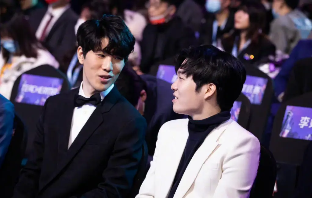 九游正版游戏下载 fpx巴塞罗那 