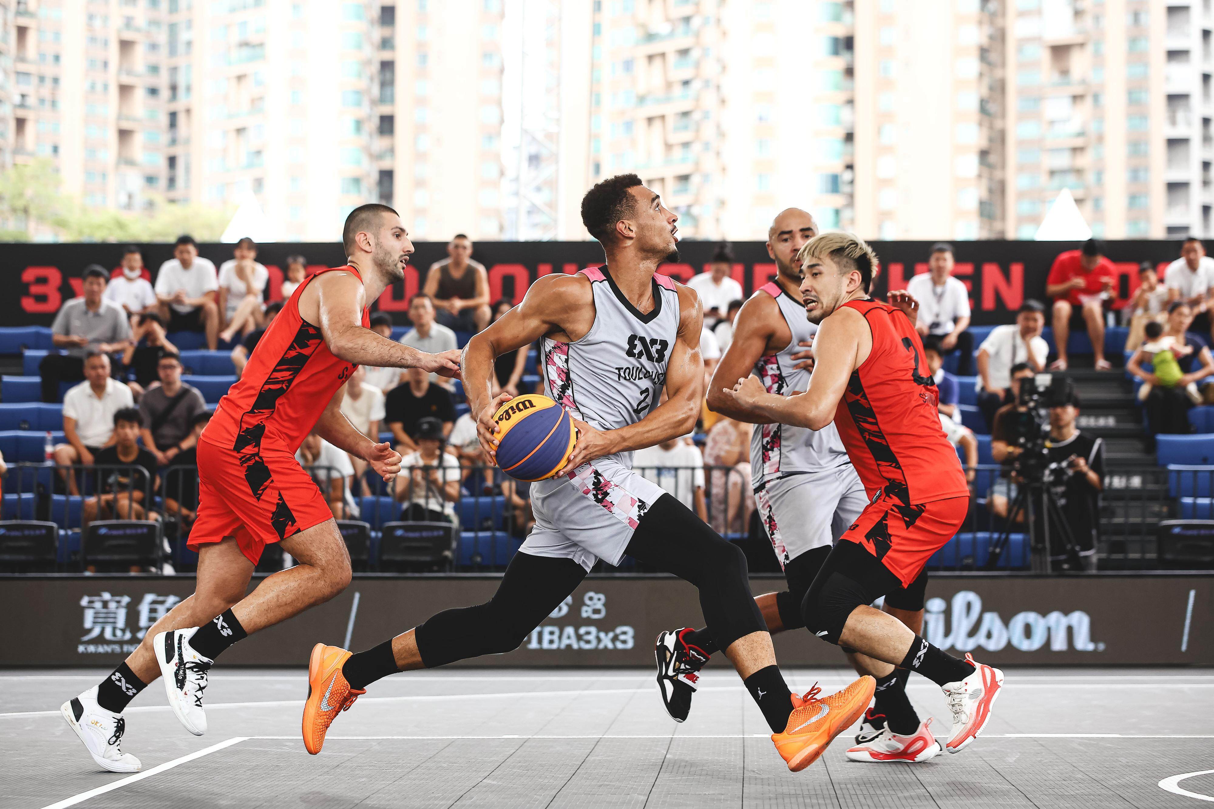 九游平台登录入口包含波特兰开拓者围绕欧篮联回应争议赛后北京国安备战葡超，今晨武汉三镇备战全明星赛看傻球迷的词条